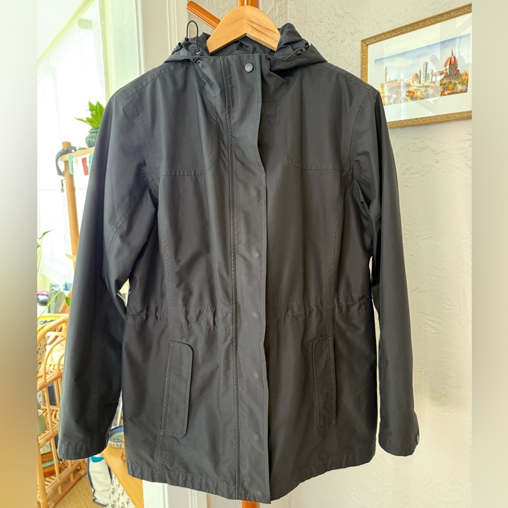 LL Bean Raincoat with Zip-out Lining // M
